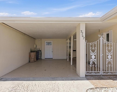3262 Brockton Lane - Photo Thumbnail 2