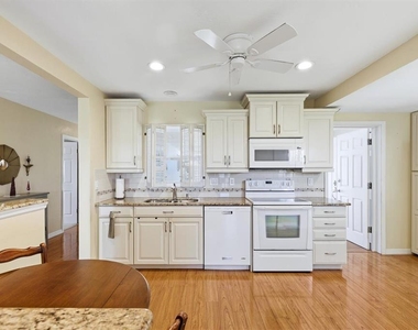 3262 Brockton Lane - Photo Thumbnail 14
