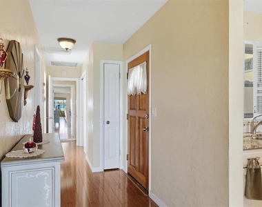 3262 Brockton Lane - Photo Thumbnail 5