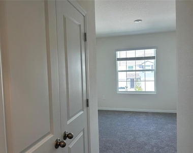17550 Crescent Moon Loop - Photo Thumbnail 24