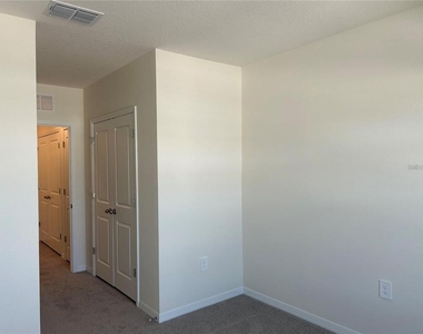 17550 Crescent Moon Loop - Photo Thumbnail 27