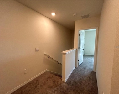 17550 Crescent Moon Loop - Photo Thumbnail 12