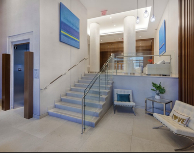 1 Ocean Drive - Photo Thumbnail 14