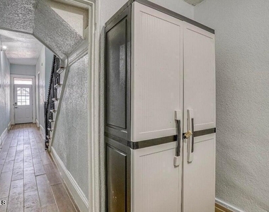 709 N Saint Vrain Street - Photo Thumbnail 12