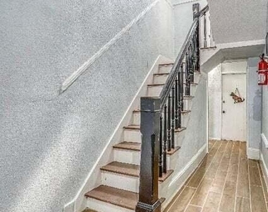 709 N Saint Vrain Street - Photo Thumbnail 11
