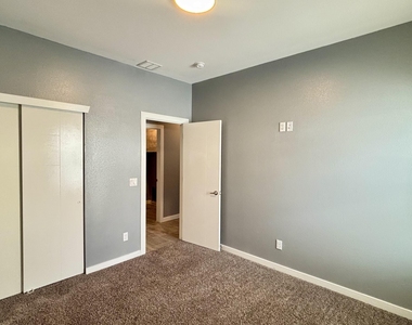 14928 John Mcneely Avenue - Photo Thumbnail 15