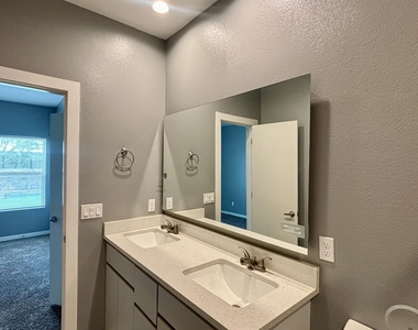 14928 John Mcneely Avenue - Photo Thumbnail 27