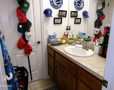 5833 Angel Street - Photo Thumbnail 20