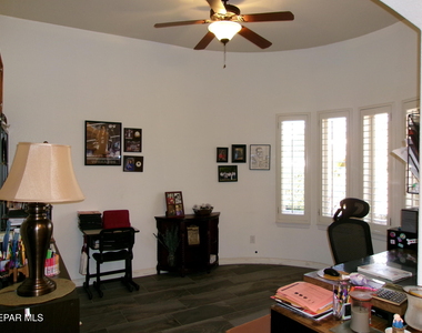 5833 Angel Street - Photo Thumbnail 3