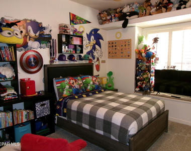 5833 Angel Street - Photo Thumbnail 19