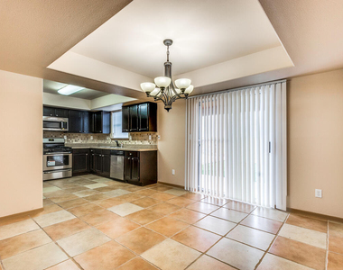 11976 Jim Webb Drive - Photo Thumbnail 6