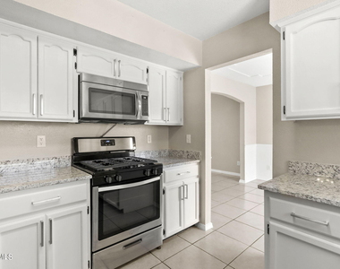 6763 Dakota Ridge Drive - Photo Thumbnail 8