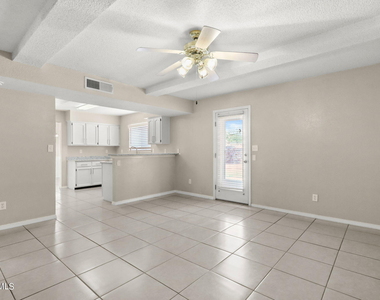 6763 Dakota Ridge Drive - Photo Thumbnail 12