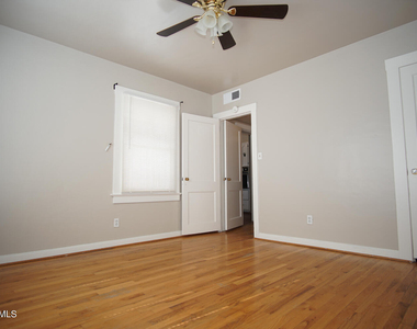 4424 Cambridge Avenue - Photo Thumbnail 14