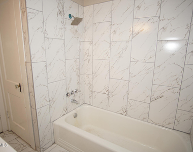4424 Cambridge Avenue - Photo Thumbnail 9