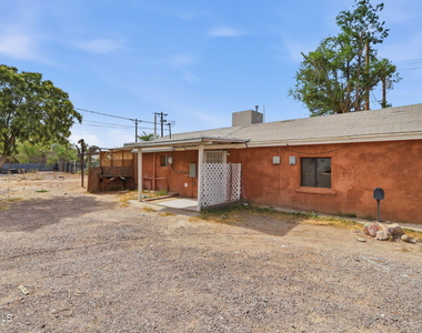 593 Myra Street - Photo Thumbnail 1
