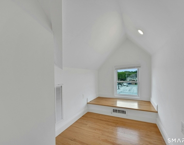 125 Tunxis Hill Road - Photo Thumbnail 12
