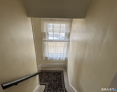 76 Lorenzo Street - Photo Thumbnail 2