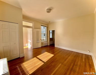 239 Edwards Street - Photo Thumbnail 2