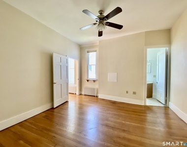 239 Edwards Street - Photo Thumbnail 5