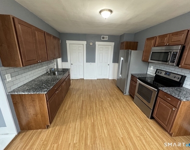 11 Columbia Street - Photo Thumbnail 1