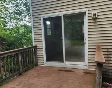 1 Knollwood Drive - Photo Thumbnail 5