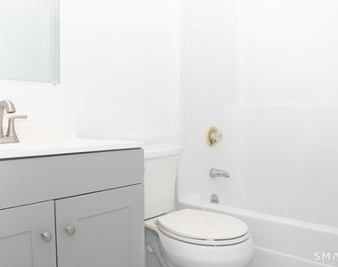 211 Windgate Circle - Photo Thumbnail 14