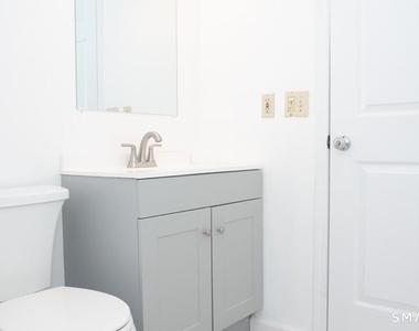 211 Windgate Circle - Photo Thumbnail 18