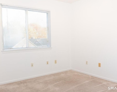 211 Windgate Circle - Photo Thumbnail 12