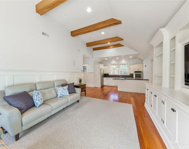 530 Flax Hill Road - Photo Thumbnail 3