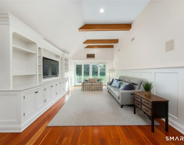 530 Flax Hill Road - Photo Thumbnail 2
