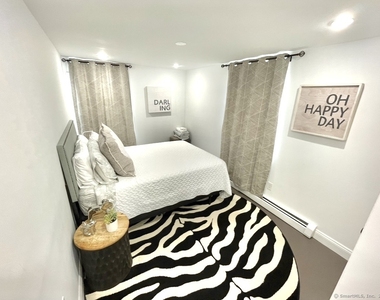 840 Broadway - Photo Thumbnail 6