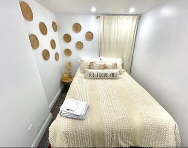 840 Broadway - Photo Thumbnail 8