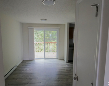 64 Crystal Lane - Photo Thumbnail 6