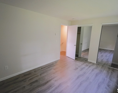 64 Crystal Lane - Photo Thumbnail 16