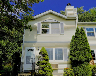 64 Crystal Lane - Photo Thumbnail 2