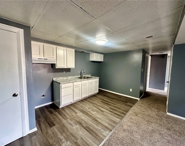 305 Bessemer Ave - Photo Thumbnail 1