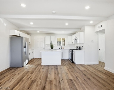 608 Stanford Street - Photo Thumbnail 1