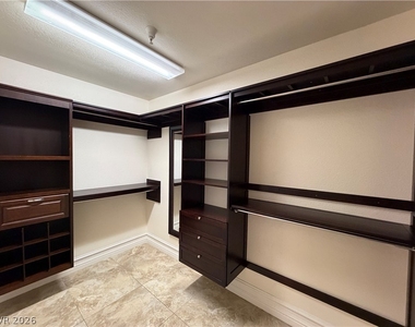 26 E Serene Avenue - Photo Thumbnail 4