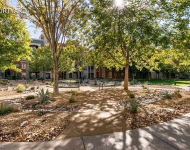 26 E Serene Avenue - Photo Thumbnail 16