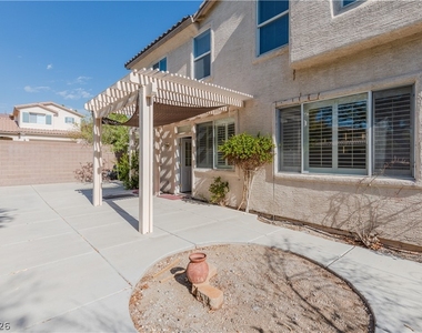 10517 Jeremy Ridge Avenue - Photo Thumbnail 16