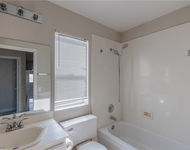 10517 Jeremy Ridge Avenue - Photo Thumbnail 22