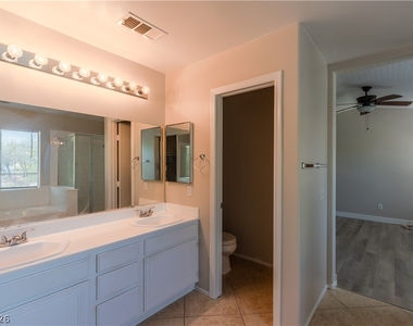 10517 Jeremy Ridge Avenue - Photo Thumbnail 4