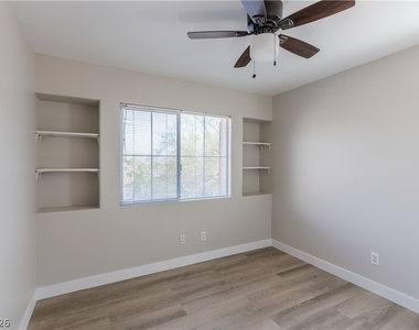 10517 Jeremy Ridge Avenue - Photo Thumbnail 20