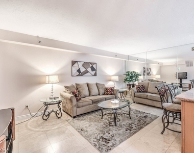 3700 Las Vegas Boulevard - Photo Thumbnail 6