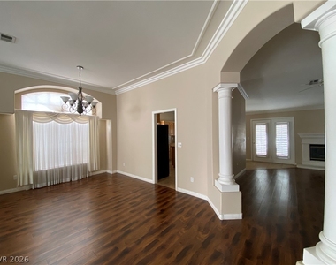 7816 Waterfalls Avenue - Photo Thumbnail 5