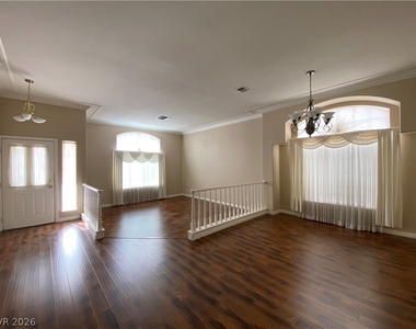 7816 Waterfalls Avenue - Photo Thumbnail 2