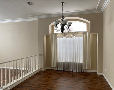 7816 Waterfalls Avenue - Photo Thumbnail 6