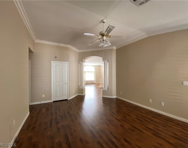 7816 Waterfalls Avenue - Photo Thumbnail 8