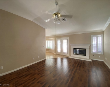 7816 Waterfalls Avenue - Photo Thumbnail 9